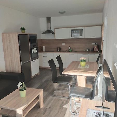 Apartman Karolina Podebrady Bagian luar foto